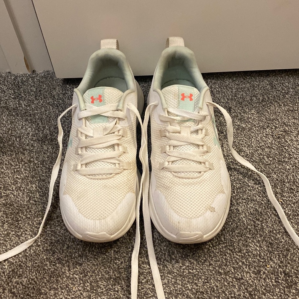 Under armour tennis shoes